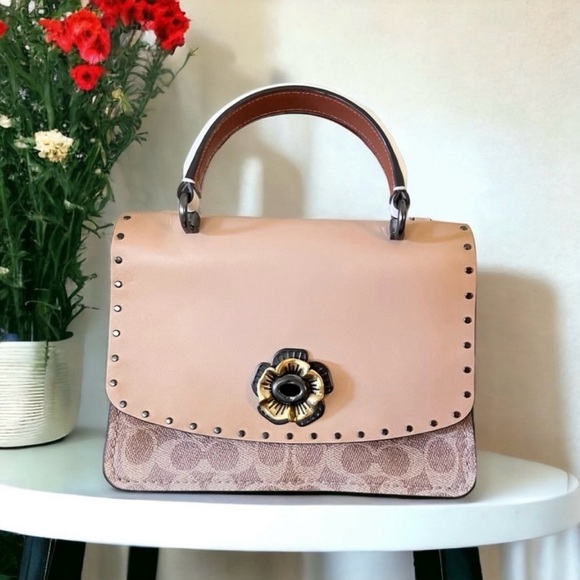 Coach Parker Top Handle In Signature Canvas with beautiful rose closure - Picture 5 of 17